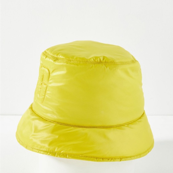 UGG Quilted Logo Bucket Hat - Picture 2 of 5